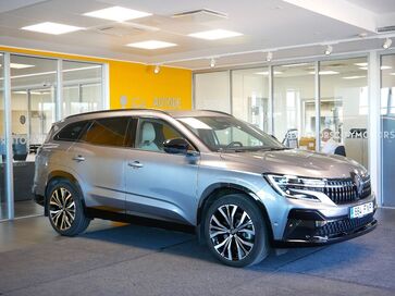 Espace Iconic E-Tech Hybrid 200