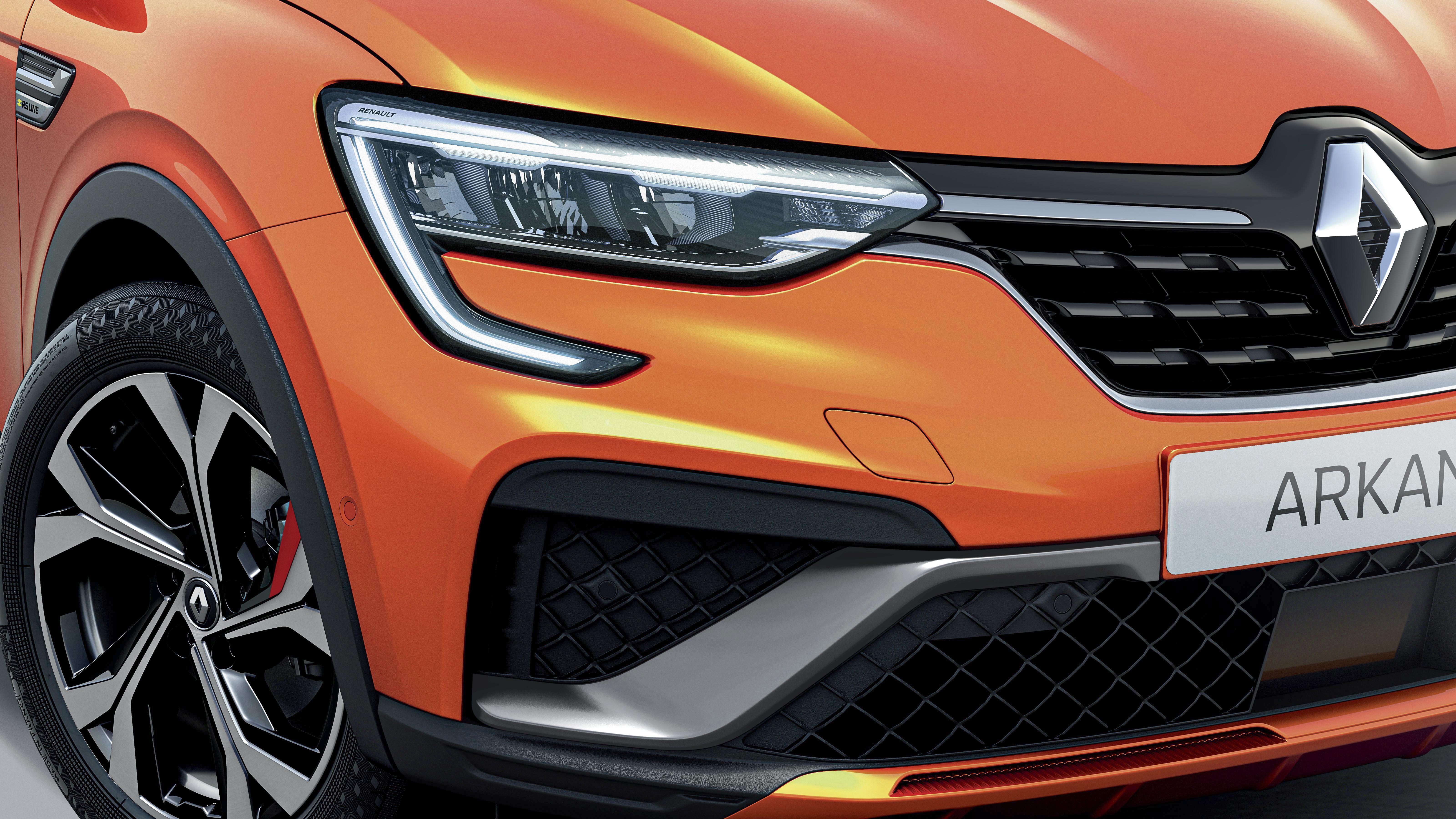 Uus kupee-linnamaastur oranž Renault Arkana LED tuled
