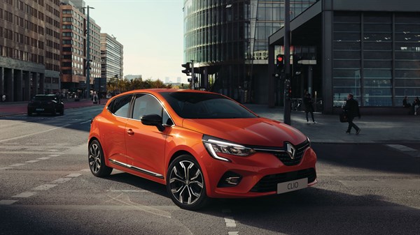 Renautl Clio oranž väliskujundus ohutussüsteemid