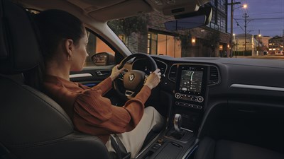Renault Megane sisekujundus tehnoloogiline