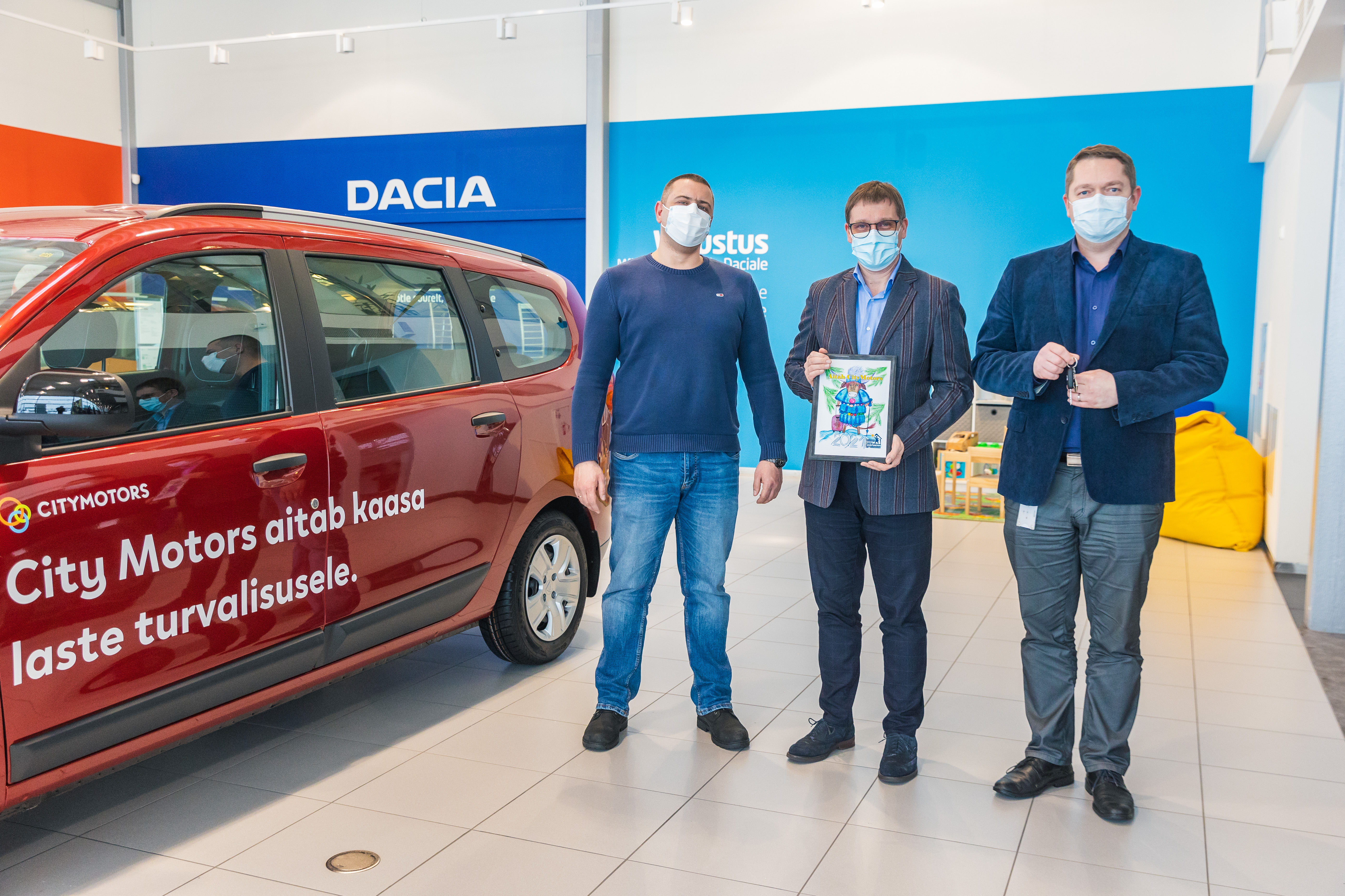 Sõbrapäeva eel andis City Motors Tallinna Laste Turvakeskusele üle suurima kingituse 