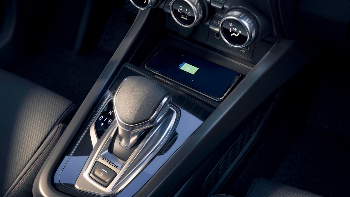 Renault Arkana hübriid sisekujundus E-TECH E-SHIFER käigukang